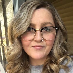 Meet your Posher, Jillian